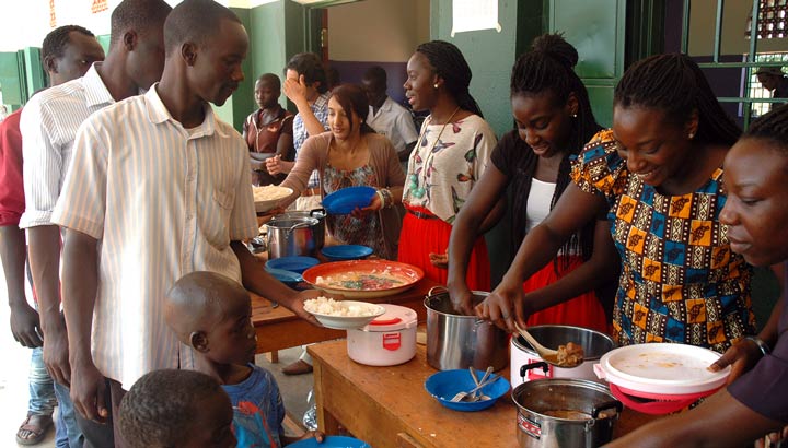 TEAMS volunteers handing out food